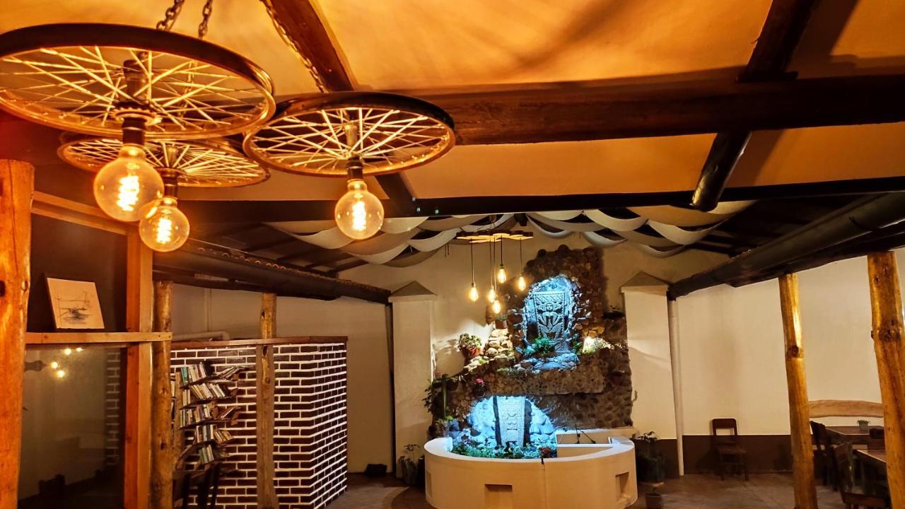Hostal Yakumama กูเอ็งกา ภายนอก รูปภาพ