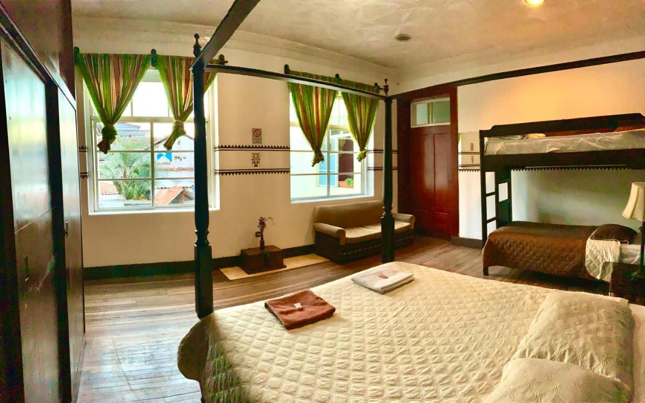 Hostal Yakumama กูเอ็งกา ภายนอก รูปภาพ