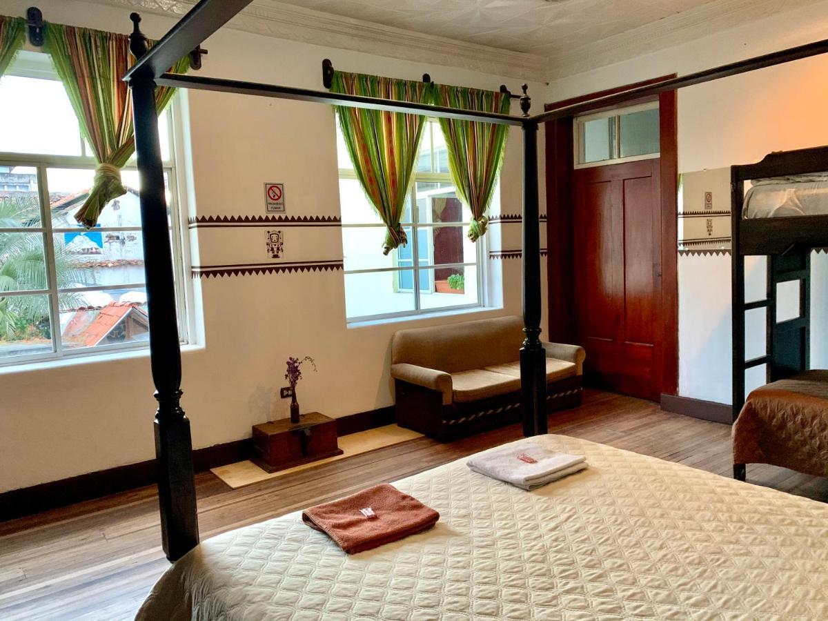 Hostal Yakumama กูเอ็งกา ภายนอก รูปภาพ